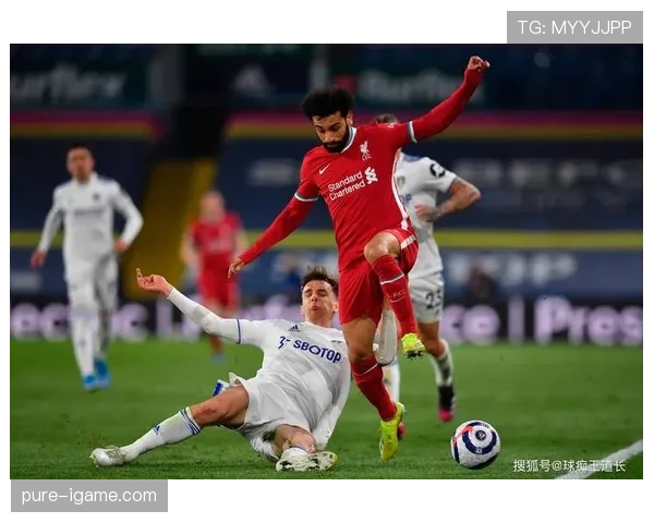 英超新赛季酒红军团状态回暖，剑指高奏凯歌引关注