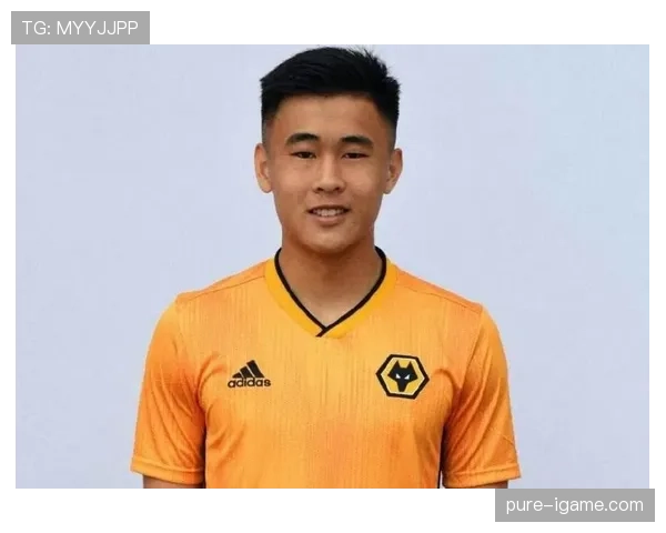 戴伟浚中场风格解析：技术细腻组织能力持续提升