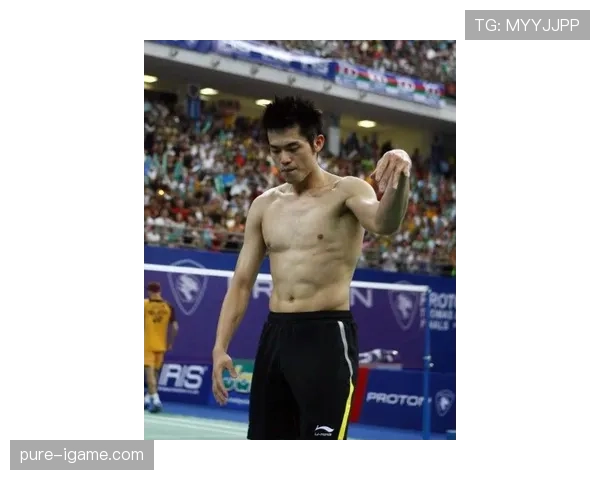 李宗伟家里冰箱贴满训练计划，连牛奶盒上都写着“别碰，练完再说”